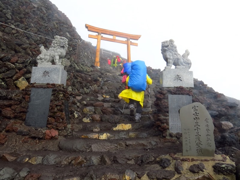 Day4一生一度，單日完登富士山