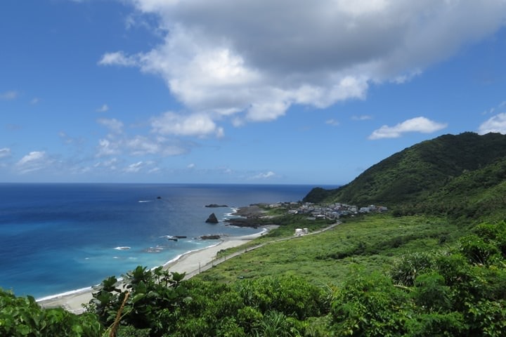 IMG_8799.JPG - 20160619:【台東蘭嶼】環島、蘭嶼燈塔、鰭尾山、雙獅岩、情人洞、東清灣、龍頭岩