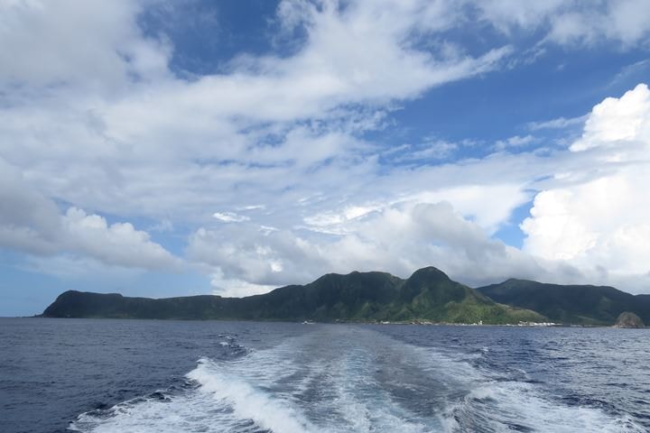 IMG_8822.JPG - 20160619:【台東蘭嶼】環島、蘭嶼燈塔、鰭尾山、雙獅岩、情人洞、東清灣、龍頭岩
