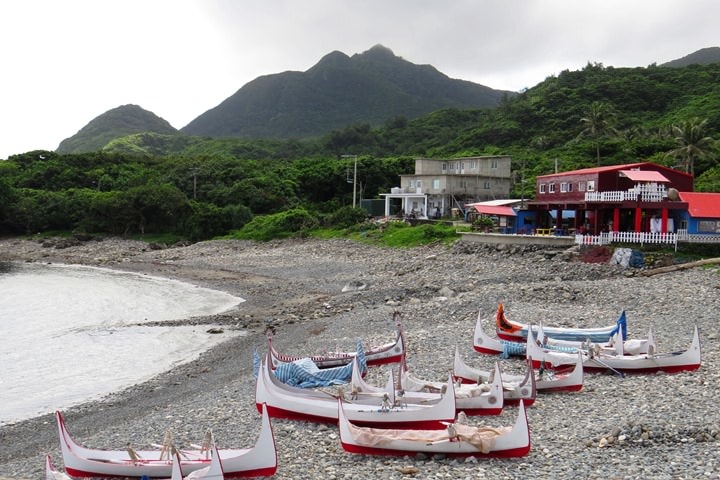 IMG_8613.JPG - 20160619:【台東蘭嶼】環島、蘭嶼燈塔、鰭尾山、雙獅岩、情人洞、東清灣、龍頭岩