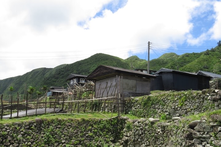 IMG_8795.JPG - 20160619:【台東蘭嶼】環島、蘭嶼燈塔、鰭尾山、雙獅岩、情人洞、東清灣、龍頭岩