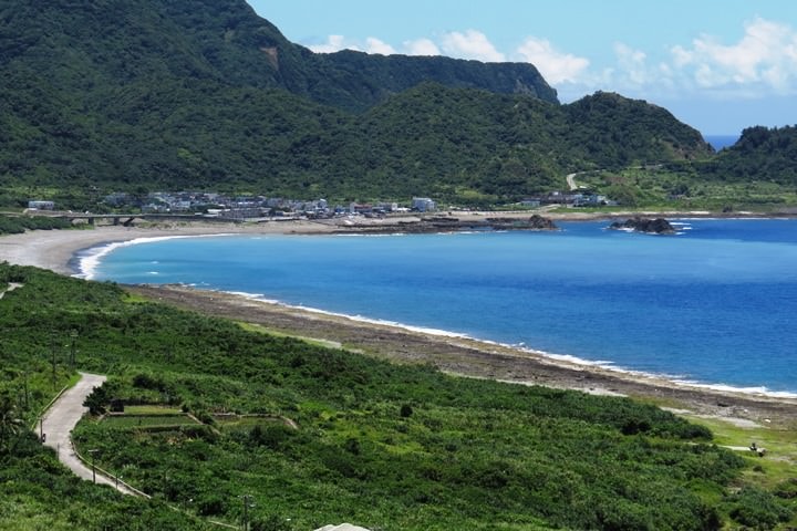 IMG_8790.JPG - 20160619:【台東蘭嶼】環島、蘭嶼燈塔、鰭尾山、雙獅岩、情人洞、東清灣、龍頭岩