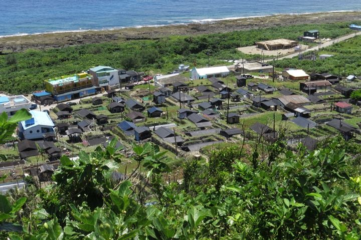 IMG_8788.JPG - 20160619:【台東蘭嶼】環島、蘭嶼燈塔、鰭尾山、雙獅岩、情人洞、東清灣、龍頭岩