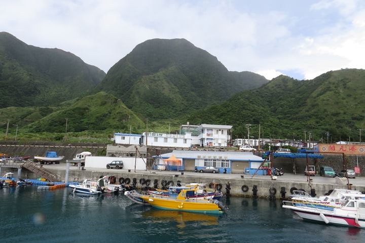 IMG_8816.JPG - 20160619:【台東蘭嶼】環島、蘭嶼燈塔、鰭尾山、雙獅岩、情人洞、東清灣、龍頭岩