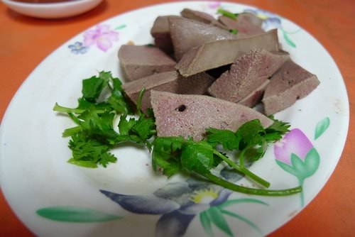 【台北】大稻埕古早味─阿華鯊魚煙、賣麵炎仔(金泉小吃店)、呷二嘴