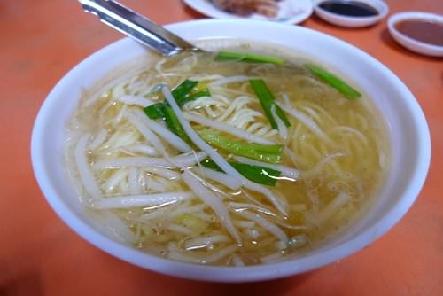 【台北】大稻埕古早味─阿華鯊魚煙、賣麵炎仔(金泉小吃店)、呷二嘴